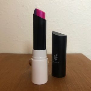 🔥Hitting it off Duet Lipstick🔥